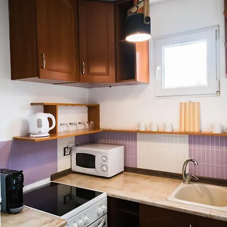 House Διαμέρισμα *