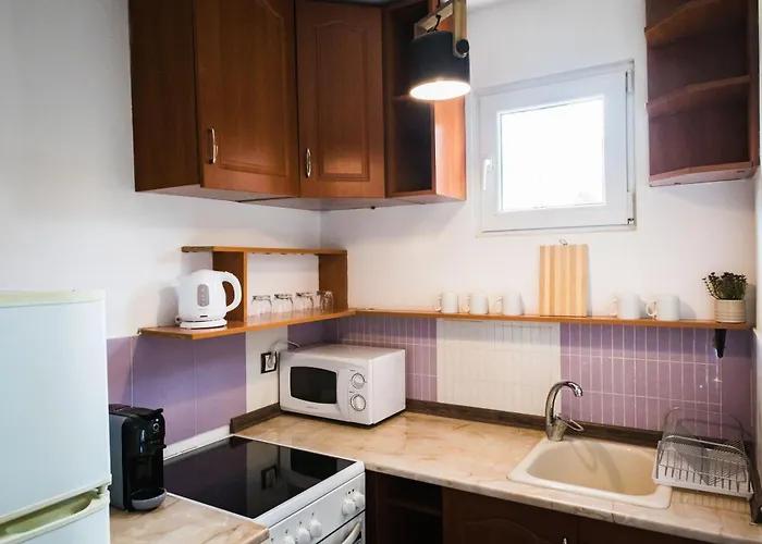 House アパート *