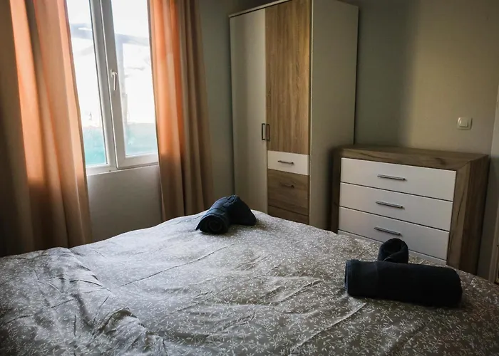 House アパート *